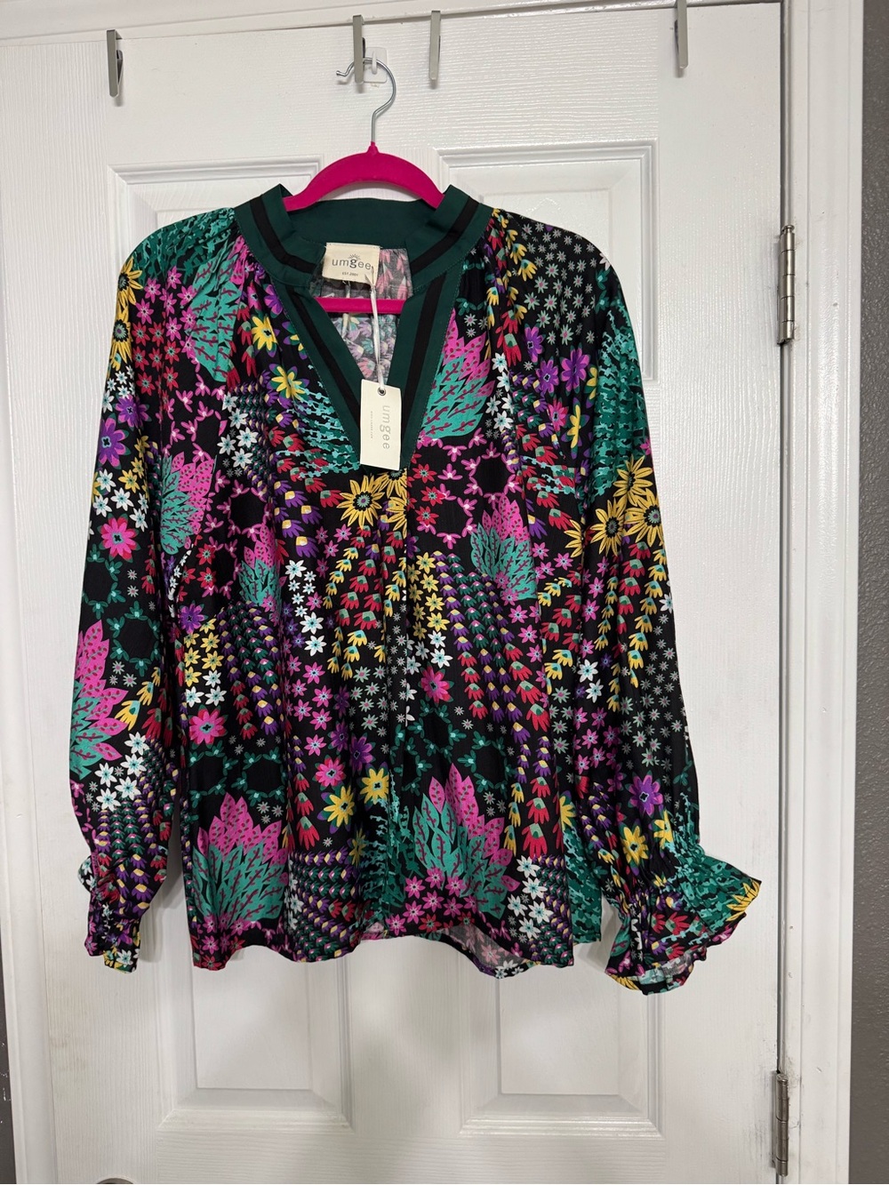 Umgee Teal and Hot Pink Floral Top S